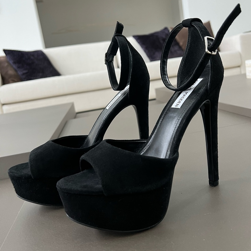 Brand new Steve Madden. Size 38